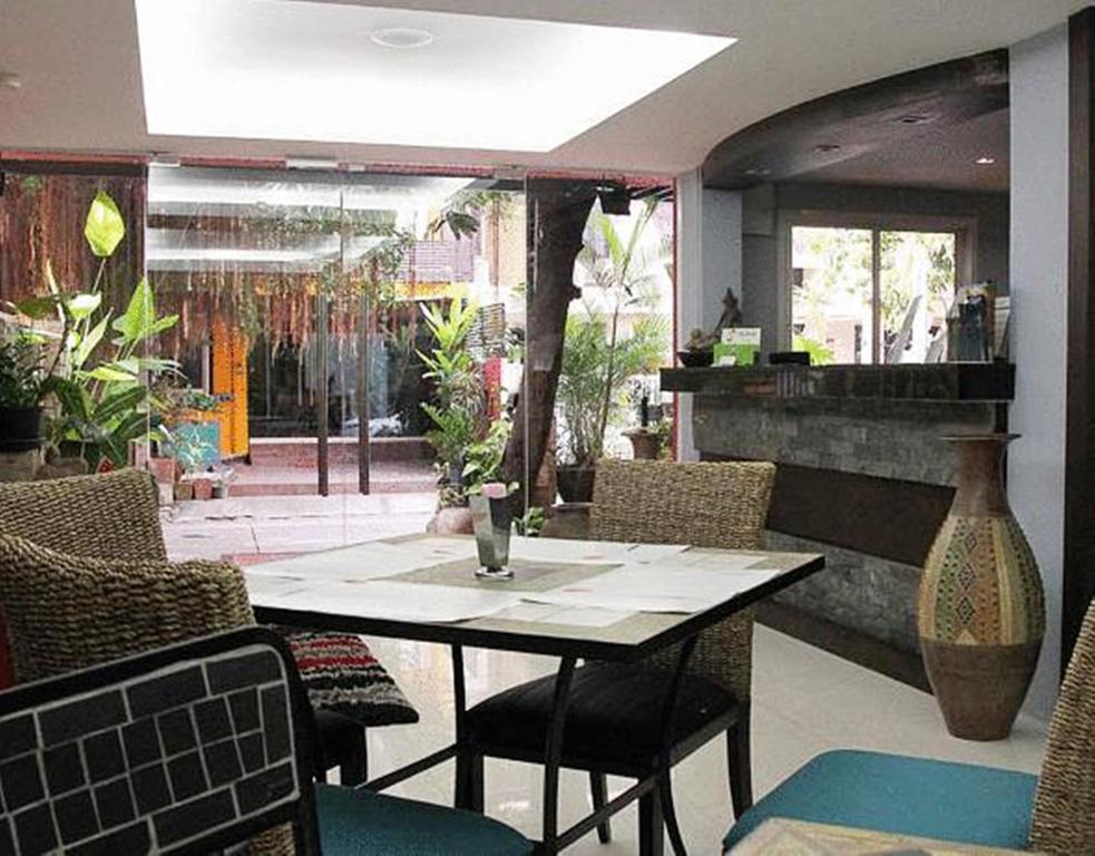 Oasis Inn Bangkok Esterno foto